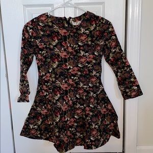 Korean Dress fit like XS but says M on tag